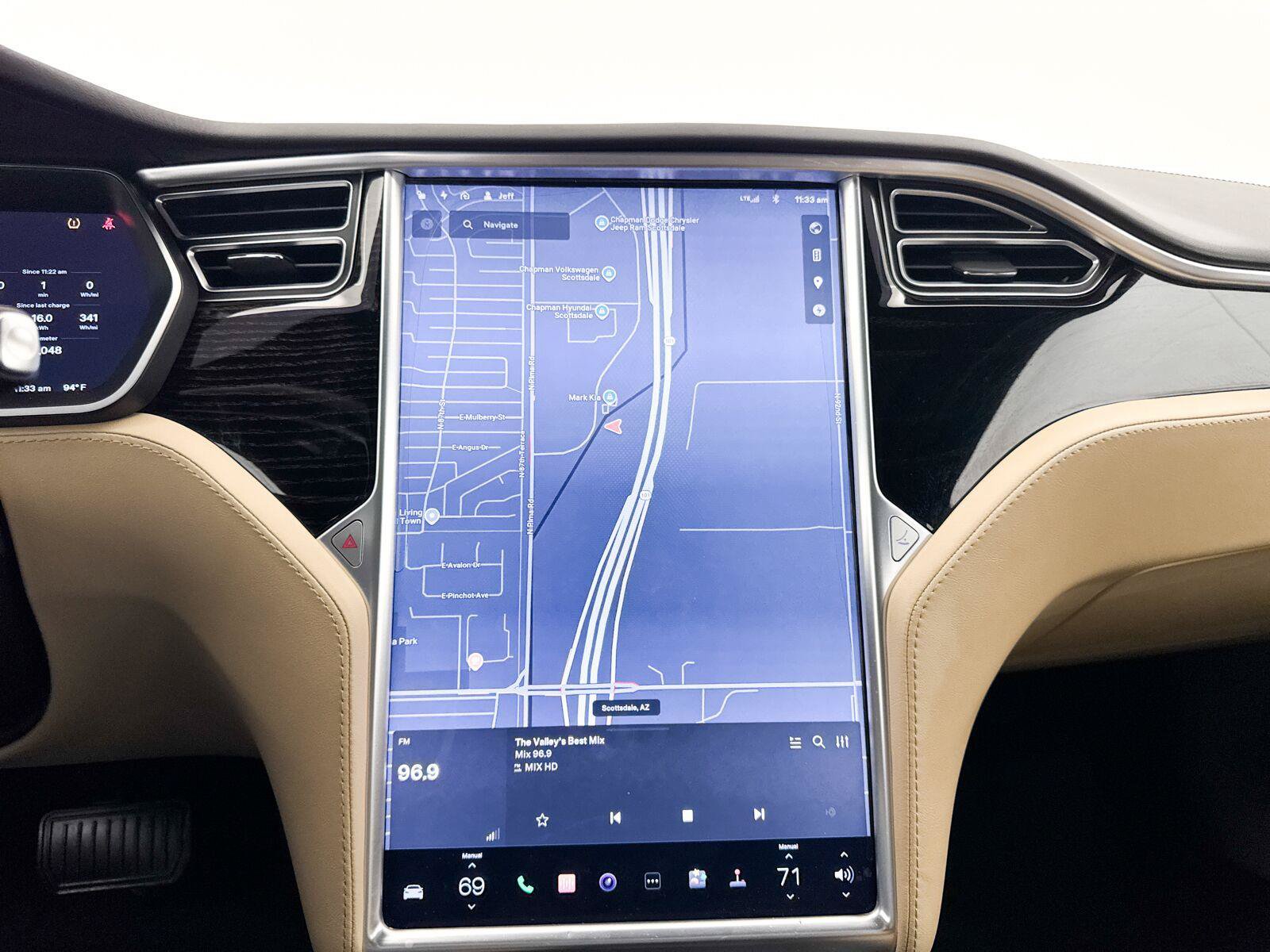 Used 2016 Tesla Model S 70 RWD image 22