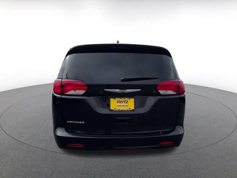 Used 2024 Chrysler Voyager LX FWD image 12