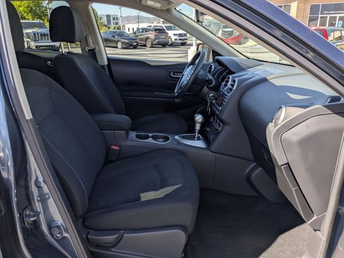 Used 2015 Nissan Rogue S w/ Convenience Package AWD/4WD image 26