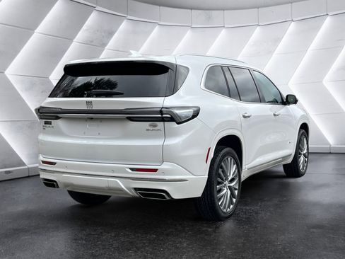 Certified 2025 Buick Enclave Avenir image 6