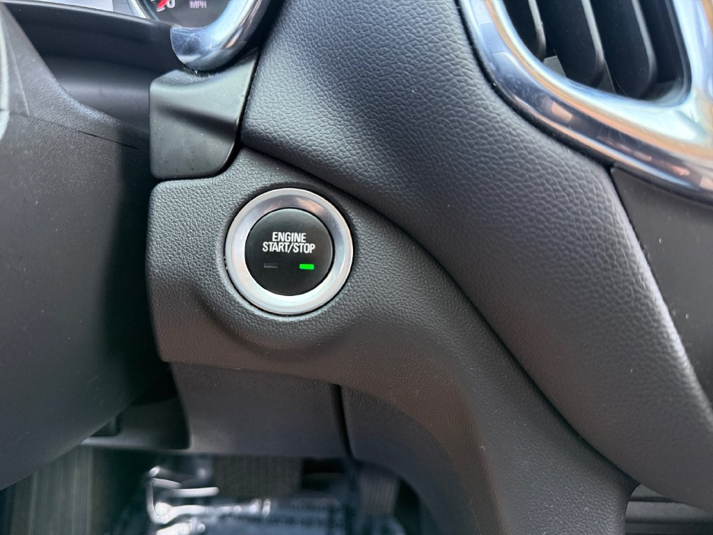 Used 2024 Chevrolet Equinox LT AWD/4WD image 32