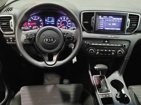 Used 2018 Kia Sportage LX w/ LX Technology Package image 22