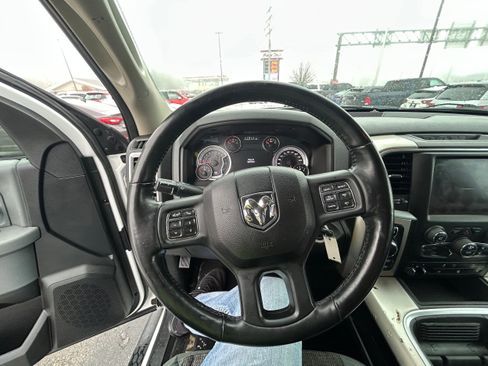Used 2019 RAM 1500 Classic Warlock image 9