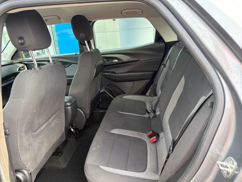 Used 2021 Chevrolet TrailBlazer LS FWD image 10