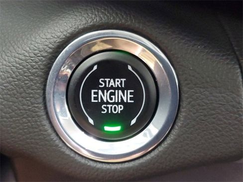 Used 2023 Buick Envision Essence image 31