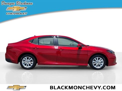 Used 2025 Toyota Camry LE FWD image 2