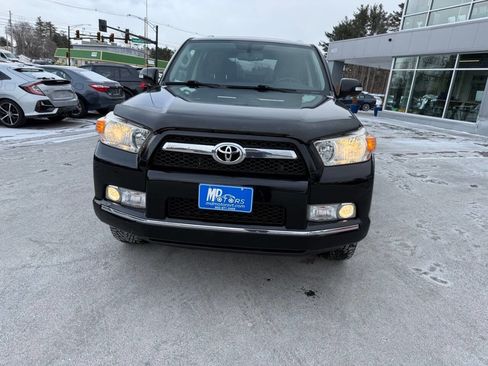 Used 2011 Toyota 4Runner SR5 image 3