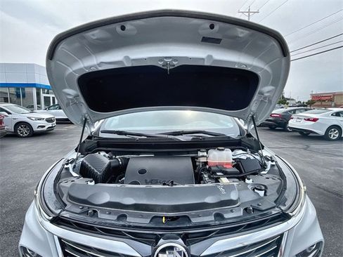 Used 2022 Buick Enclave Essence image 28