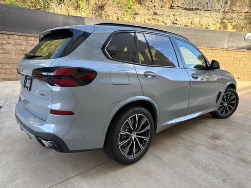 New 2026 BMW X5 xDrive50e w/ M Sport Package image 3