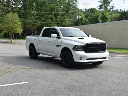 Used 2017 RAM 1500 Sport w/ Convenience Group AWD/4WD image 9