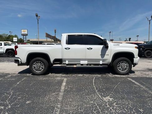 Used 2023 Chevrolet Silverado 2500 High Country w/ LPO, Hitch Package AWD/4WD image 2