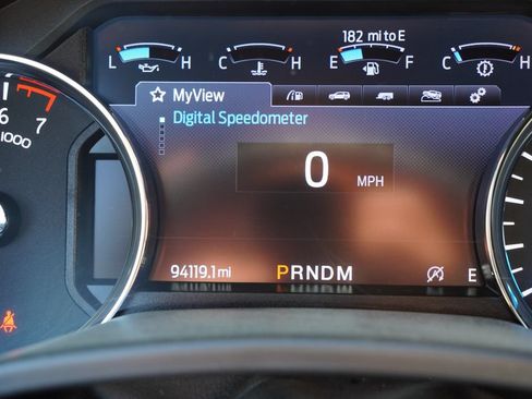 Used 2020 Ford Expedition Max XLT w/ Equipment Group 202A AWD/4WD image 7