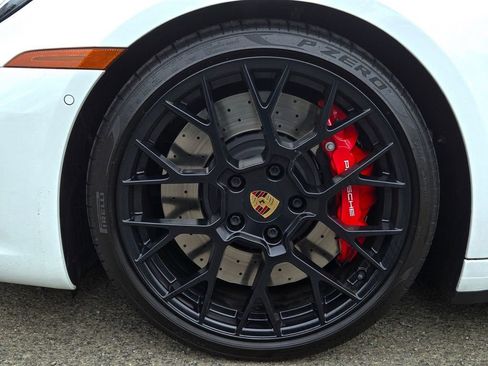Used 2022 Porsche 911 Carrera GTS RWD image 9