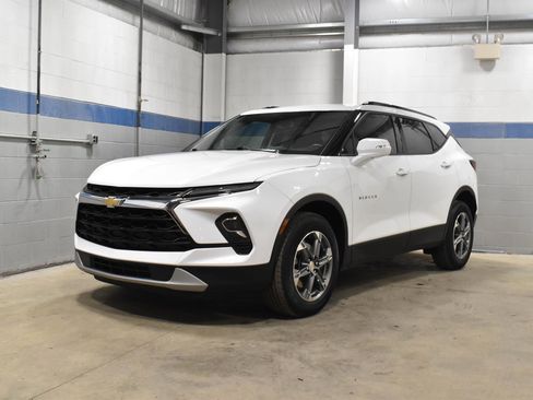 Used 2023 Chevrolet Blazer LT w/ LPO, Floor Liner Package image 2