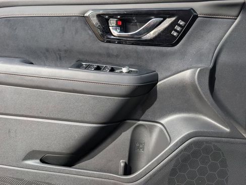 Used 2025 Subaru Forester Touring w/ Protection Package image 13