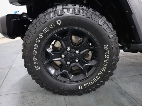 Used 2023 Jeep Wrangler Unlimited AWD/4WD image 37