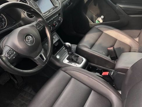 Used 2016 Volkswagen Tiguan SE image 8