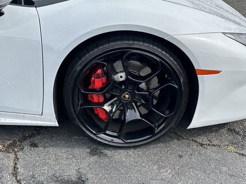 Used 2017 Lamborghini Huracan LP 580-2 image 12