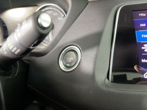 Used 2019 Cadillac XT4 Premium Luxury image 26
