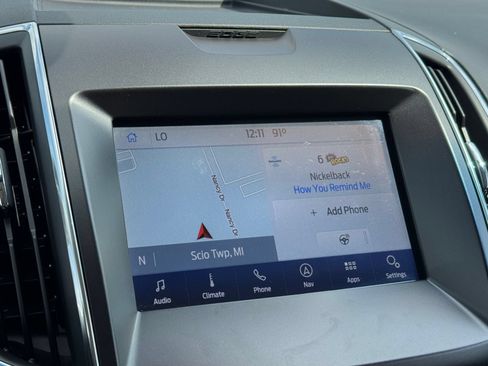 Used 2020 Ford Edge Titanium w/ Equipment Group 301A AWD/4WD image 23