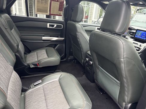 Used 2022 Ford Explorer Timberline image 36