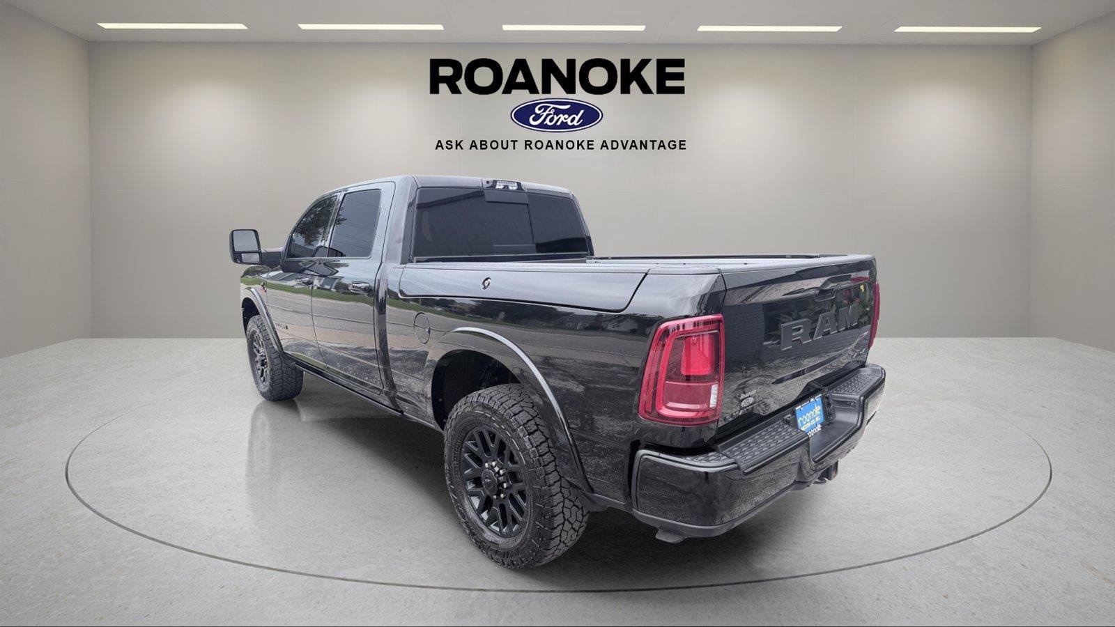 Used 2026 RAM 3500 Limited AWD/4WD image 34