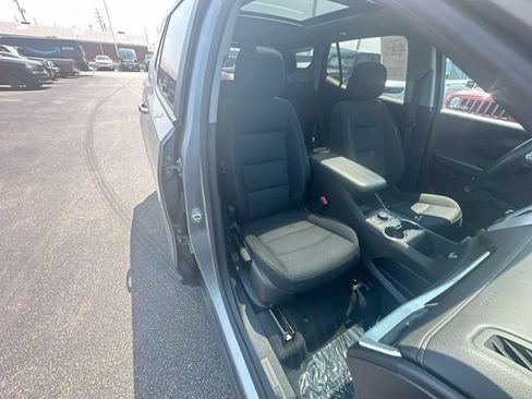 Used 2023 GMC Terrain SLE w/ Driver Convenience Package AWD/4WD image 26
