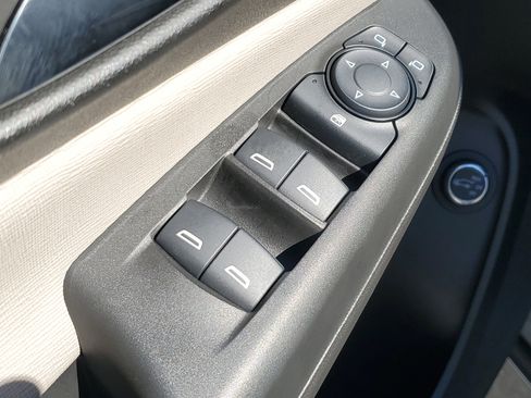 Used 2025 Buick Envista Avenir image 23