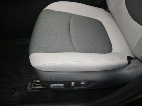 Used 2025 Toyota RAV4 XLE w/ Convenience Package FWD image 12