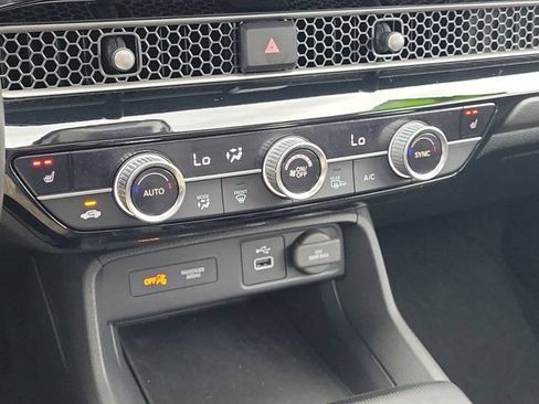 Certified 2022 Honda Civic EX-L image 24