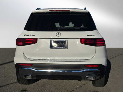 Used 2025 Mercedes-Benz GLB 250 GLB 250 image 5