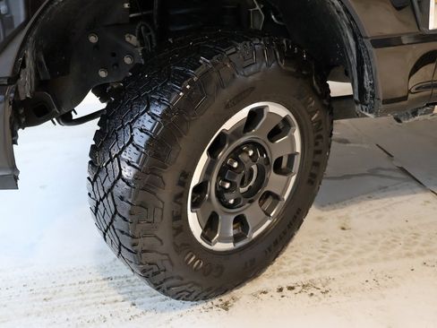 Used 2023 Ford F350 Platinum w/ Tremor Off-Road Package image 50