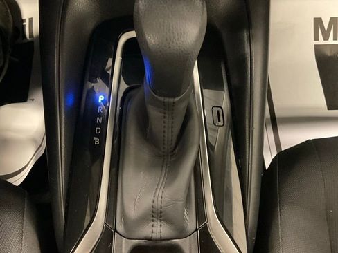 Used 2020 Toyota Corolla LE image 23