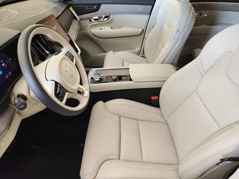 New 2026 Volvo XC90 T8 Ultra w/ Protection Package Premier image 14