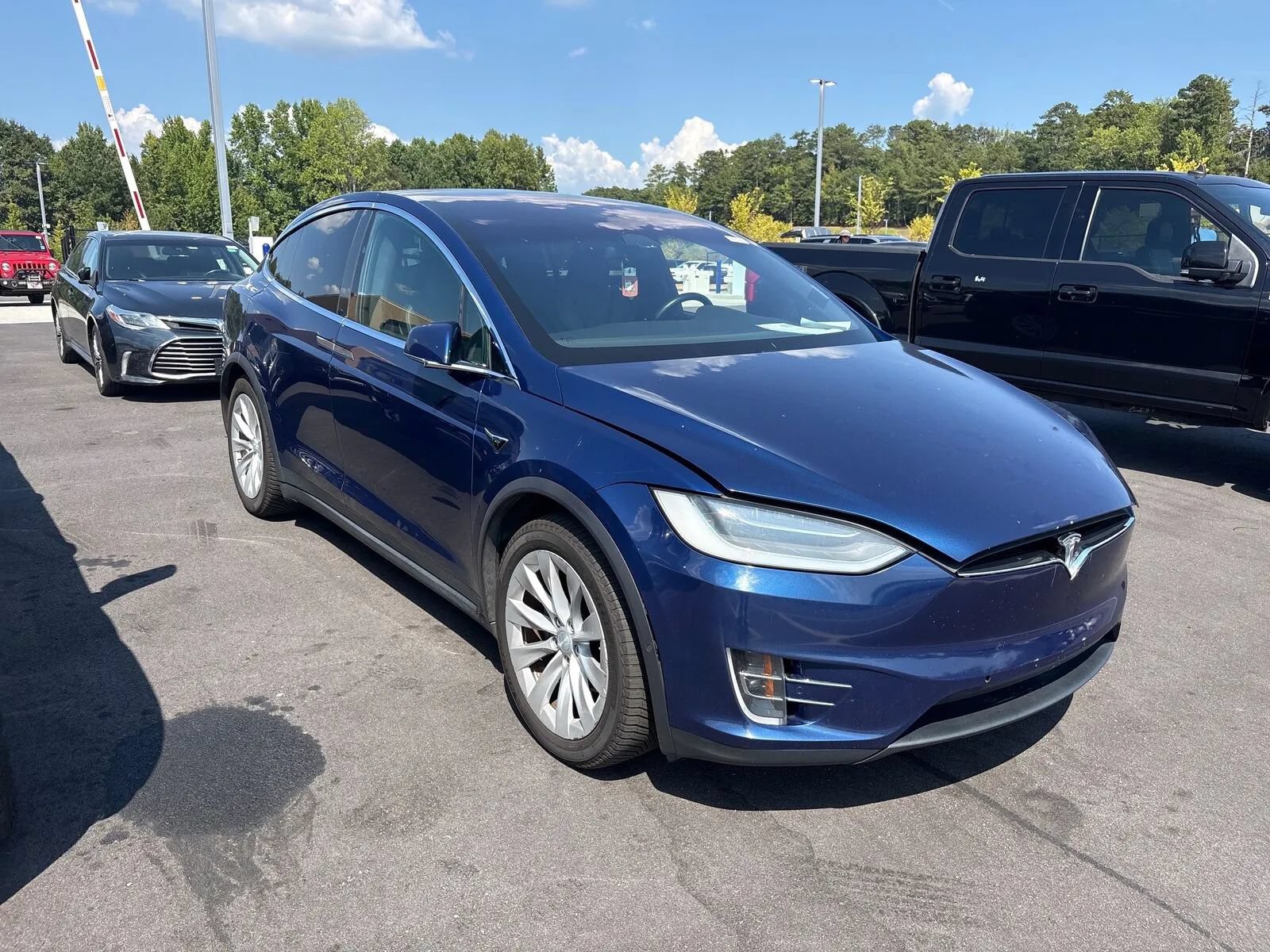 Used 2019 Tesla Model X Long Range AWD/4WD image 3