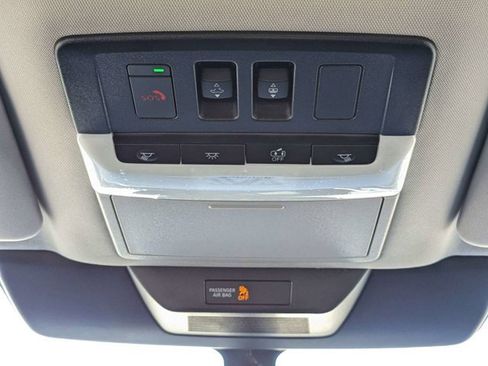 New 2025 Nissan Pathfinder Platinum image 22