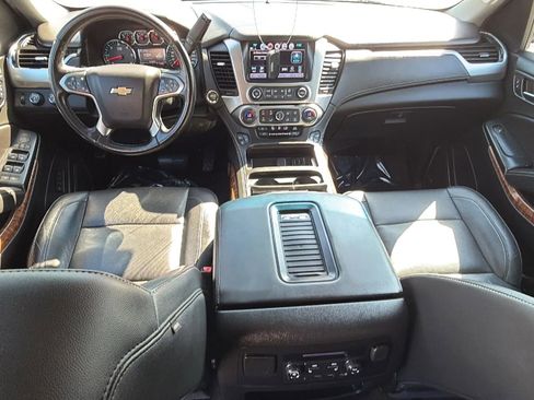 Used 2018 Chevrolet Suburban Premier AWD/4WD image 30