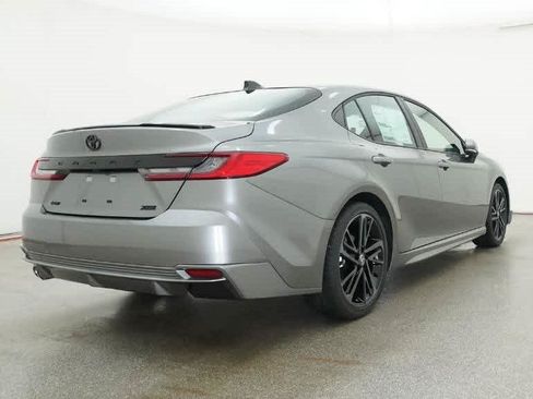 Used 2026 Toyota Camry XSE FWD image 27