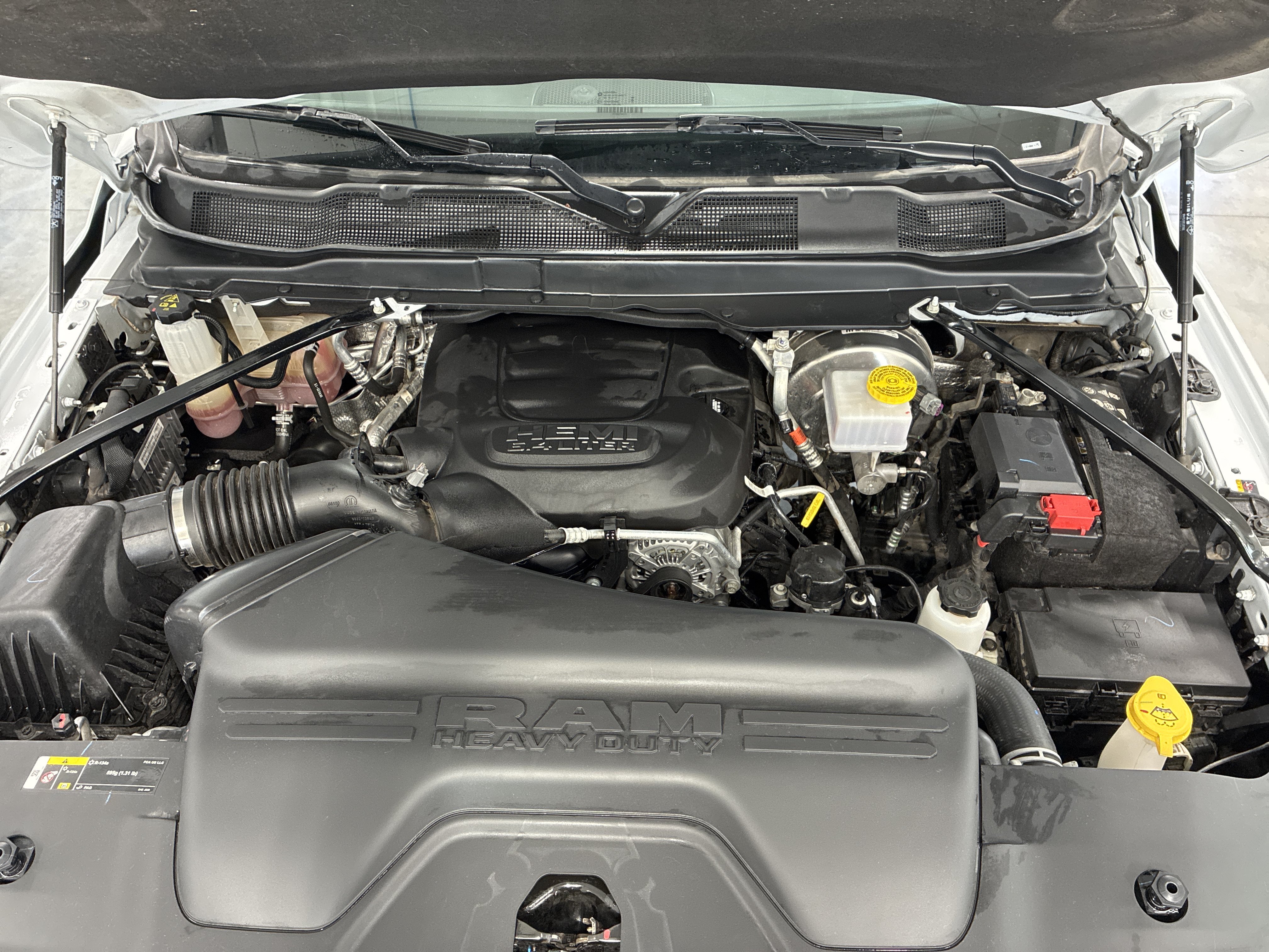 Certified 2025 RAM 2500 Big Horn AWD/4WD image 9