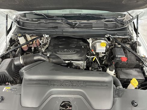 Certified 2025 RAM 2500 Big Horn AWD/4WD image 9