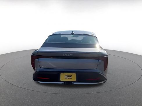 Used 2025 Kia K4 LXS image 12
