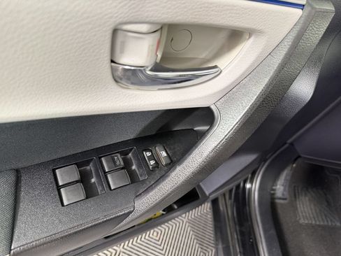 Used 2016 Toyota Corolla LE FWD image 37
