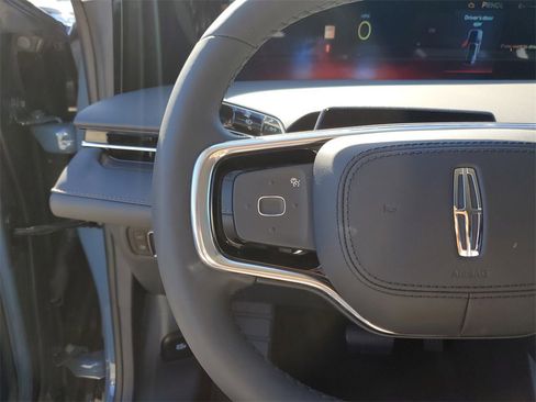 New 2026 Lincoln Nautilus Premier image 24