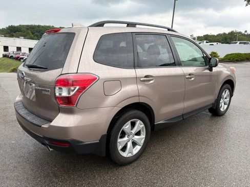 Used 2016 Subaru Forester 2.5i Premium AWD/4WD image 3
