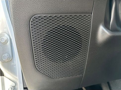 Used 2022 Jeep Wrangler Unlimited Sport image 19