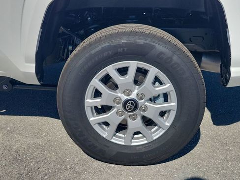 New 2025 Toyota Tacoma SR5 image 18