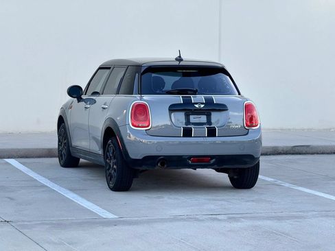 Used 2017 MINI Cooper 4-Door Hardtop FWD image 5