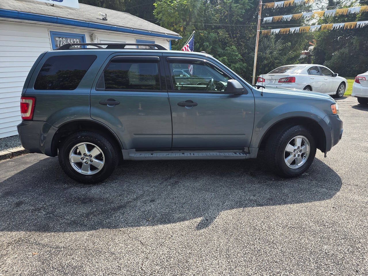Used 2010 Ford Escape XLT AWD/4WD image 9
