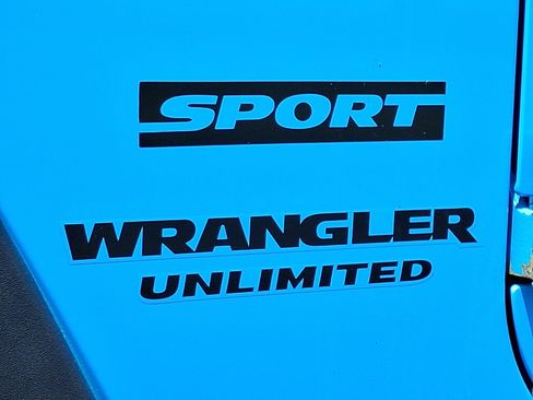 Used 2017 Jeep Wrangler Unlimited Sport w/ Quick Order Package 24S AWD/4WD image 29