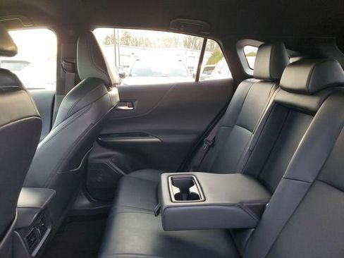 Used 2021 Toyota Venza XLE image 14